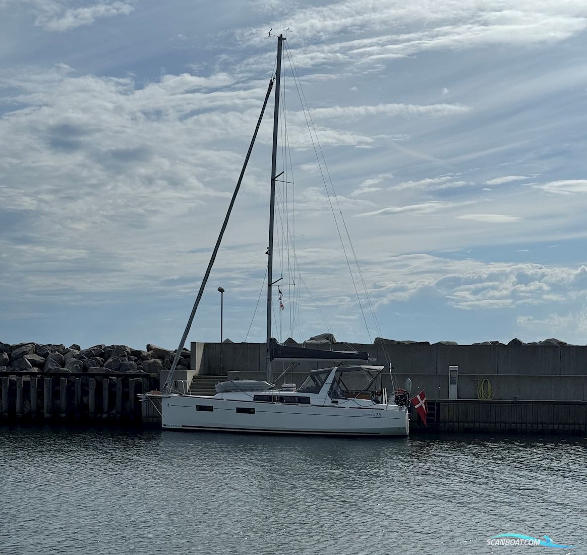 Beneteau Oceanis 35