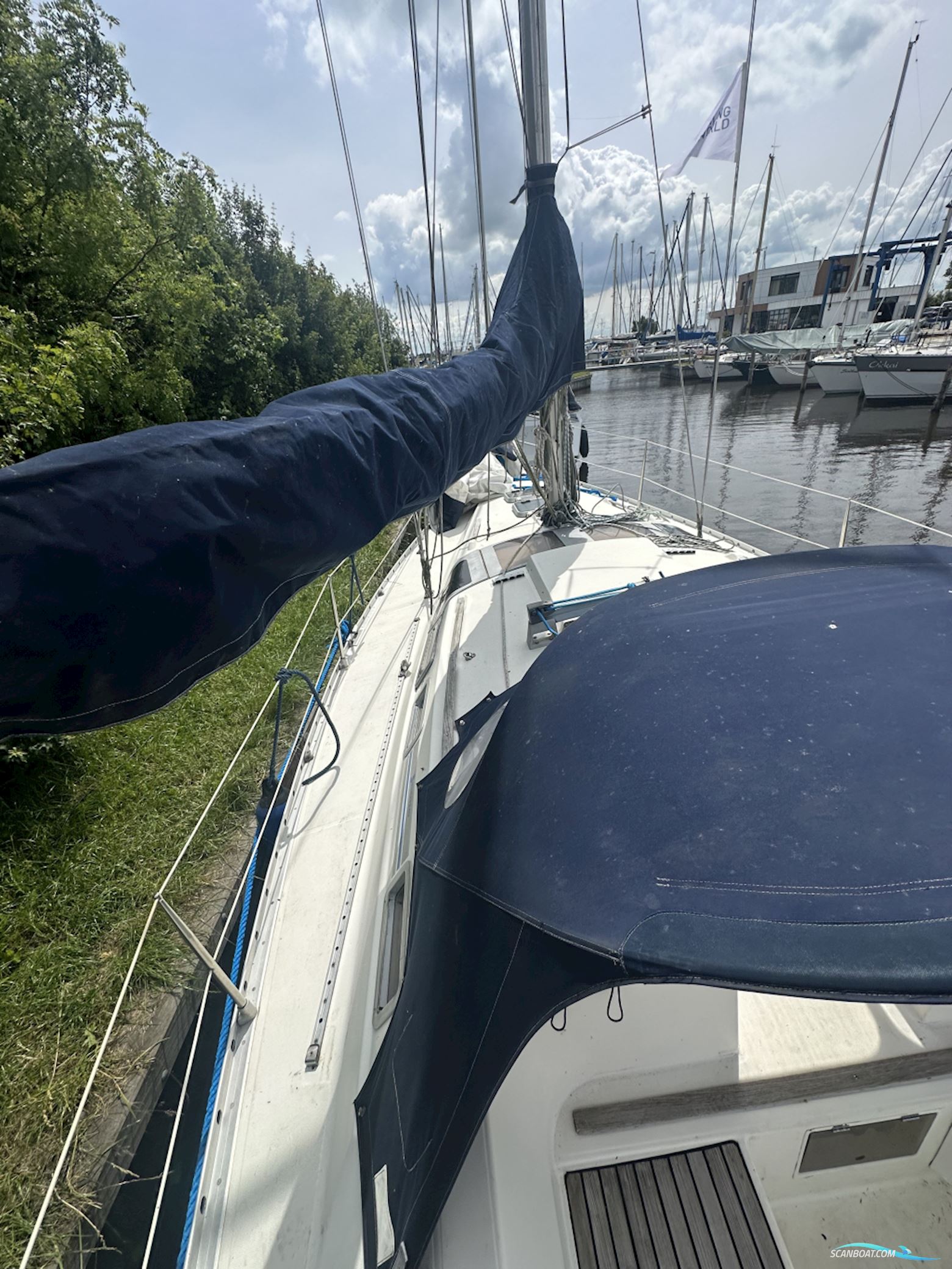 Beneteau Oceanis 350
