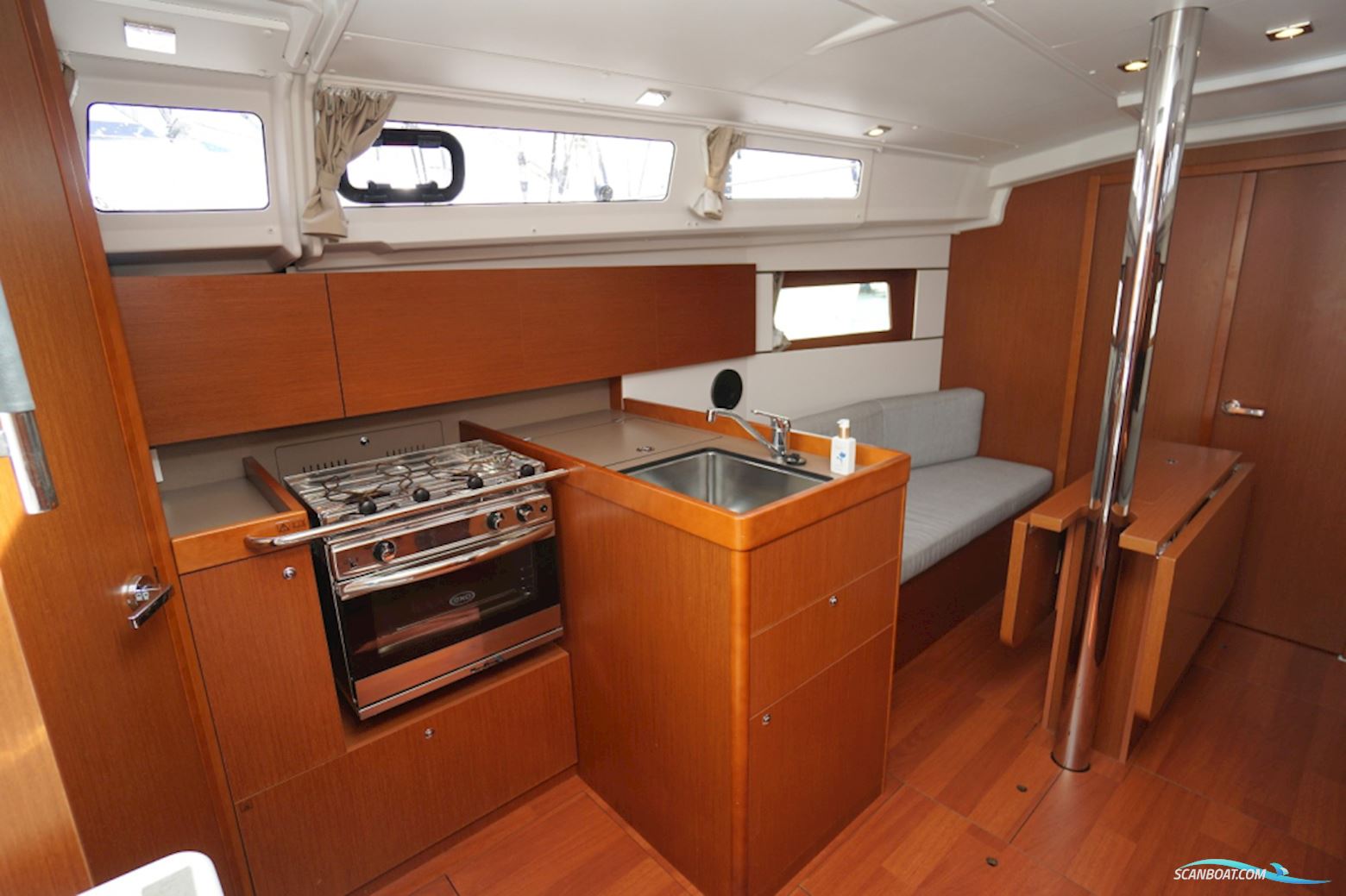 Beneteau Oceanis 35.1