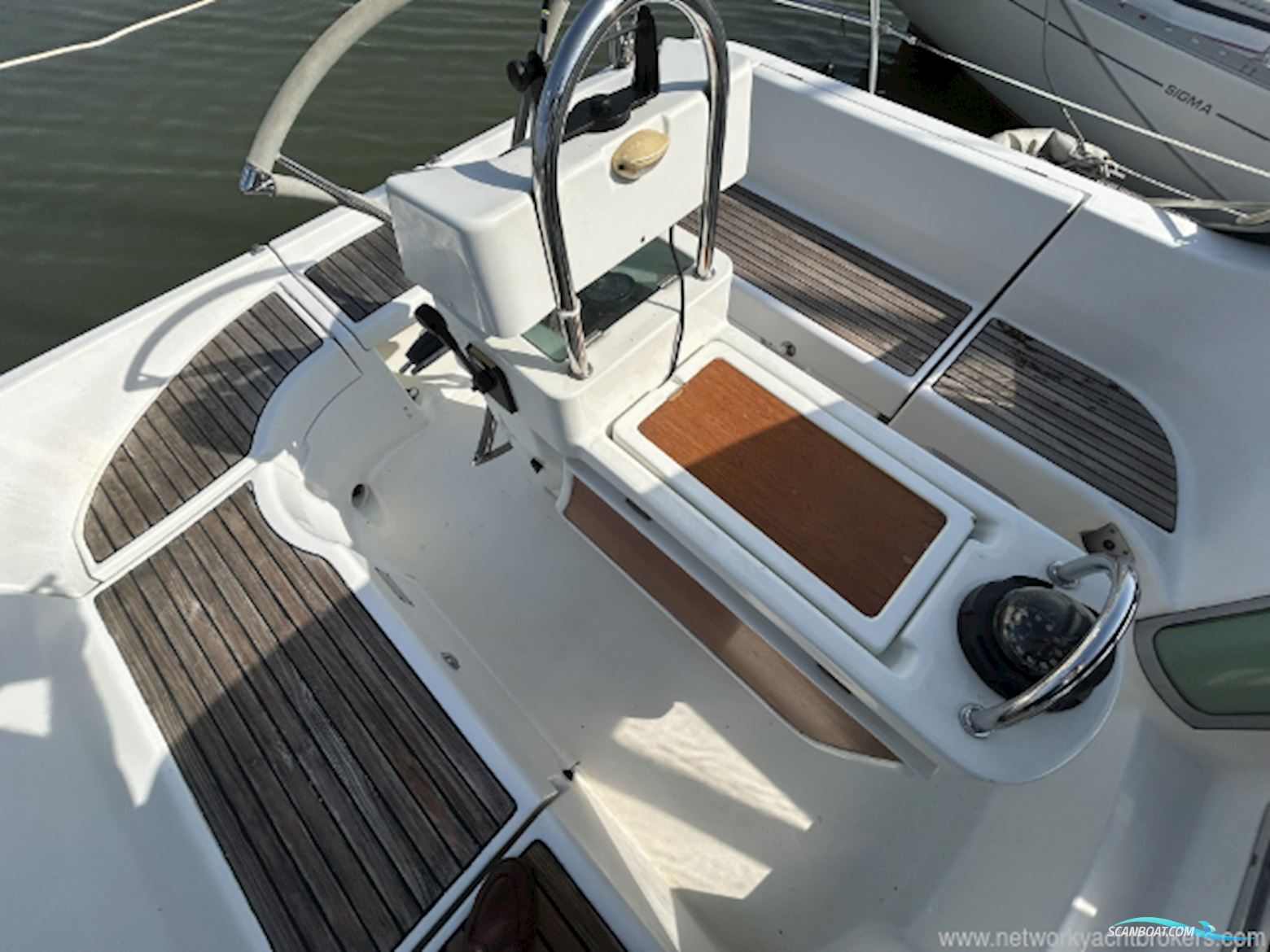Beneteau Oceanis 351