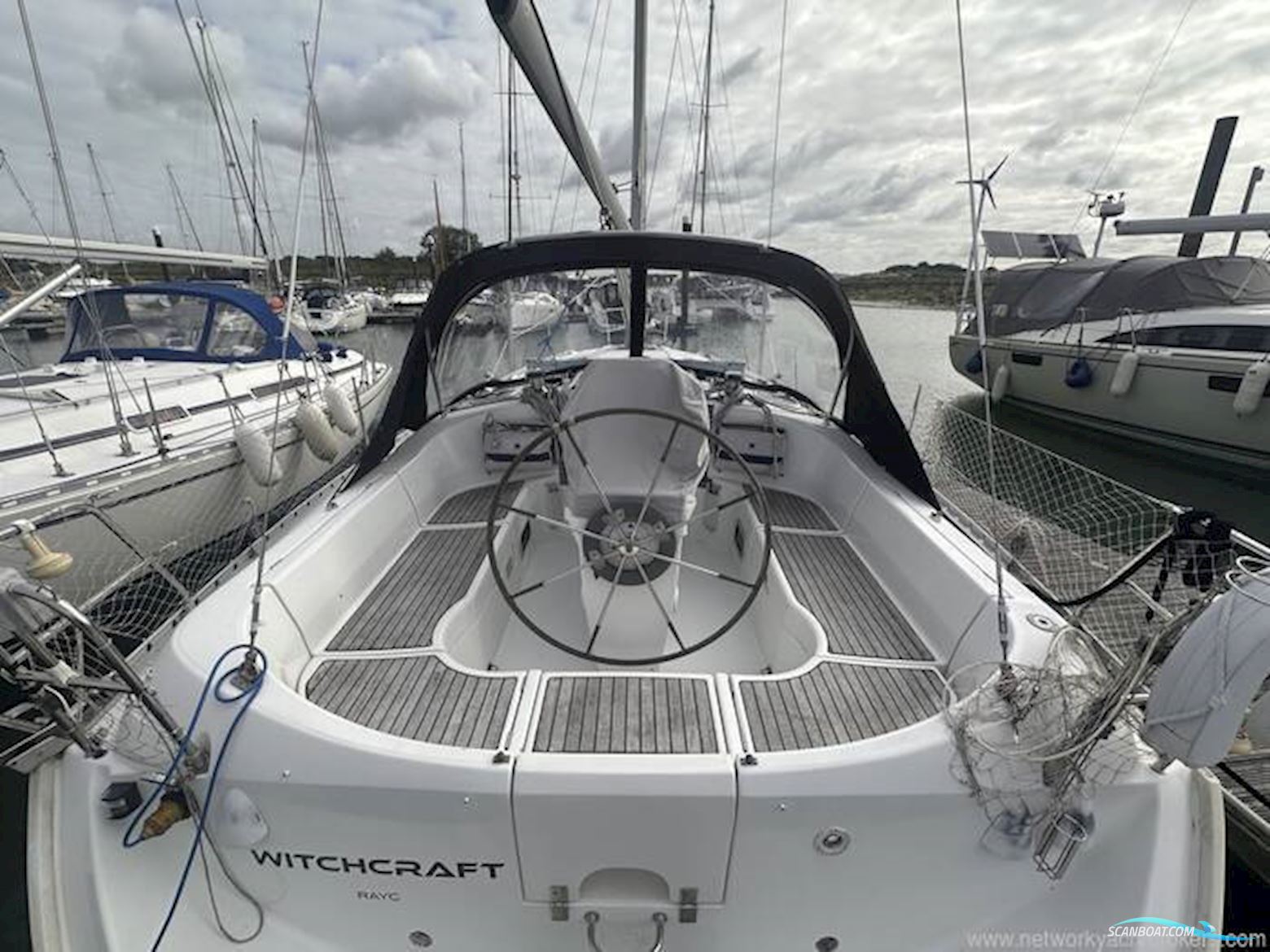 Beneteau Oceanis 351