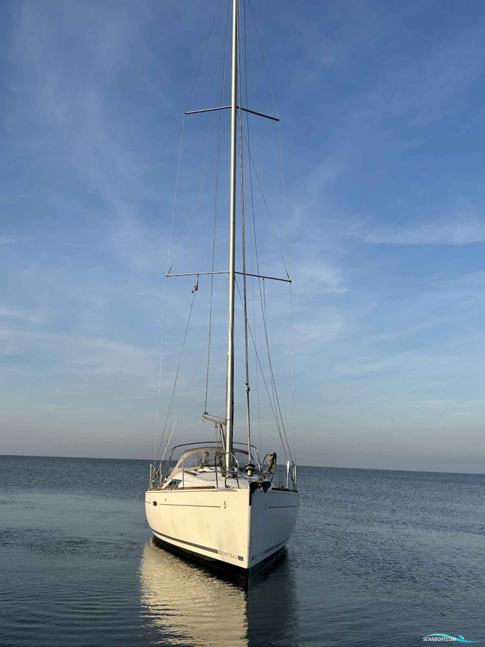 Beneteau Oceanis 37