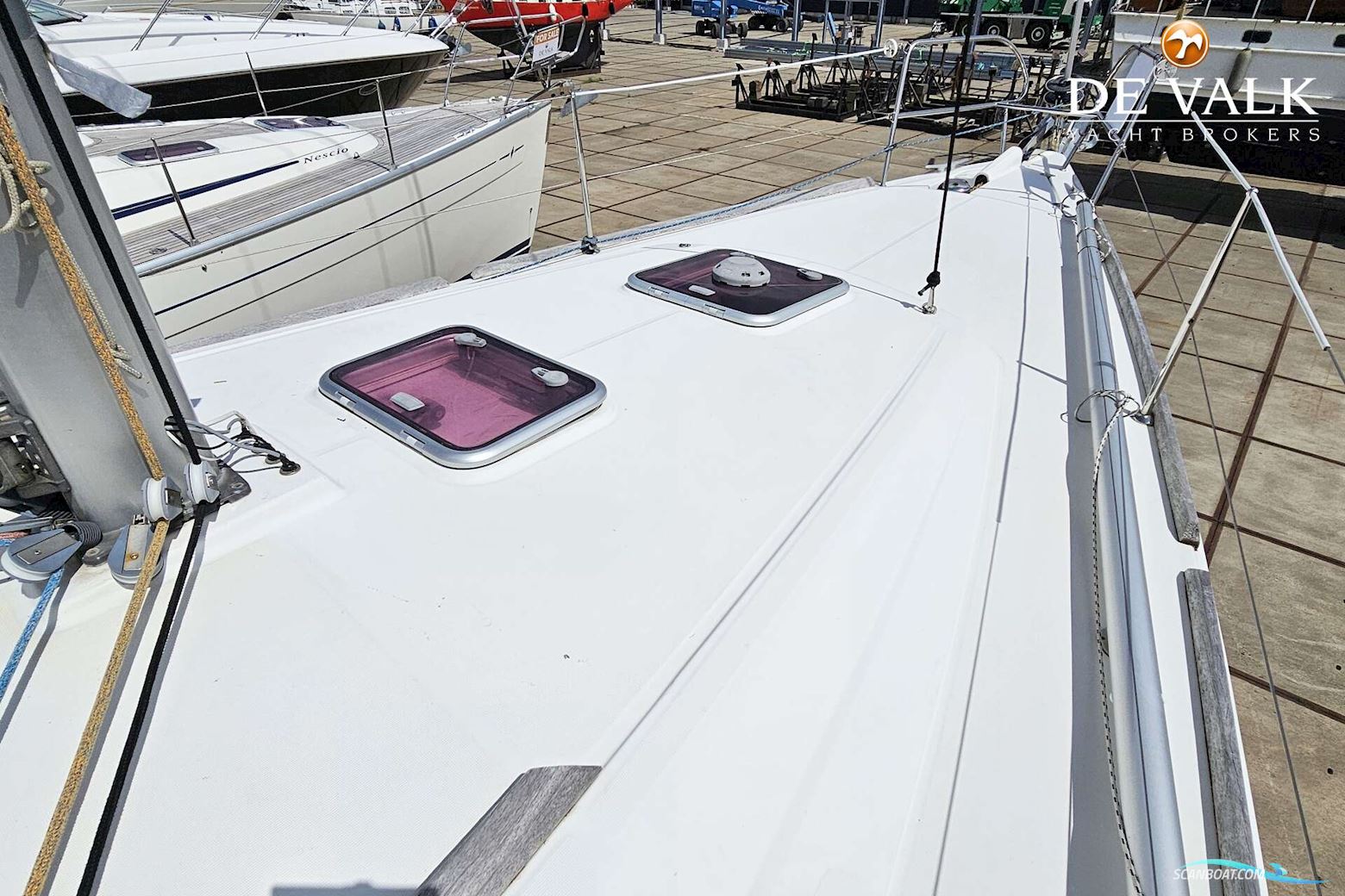 Beneteau Oceanis 37