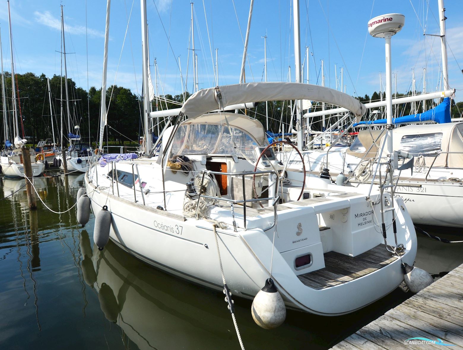 Beneteau Oceanis 37