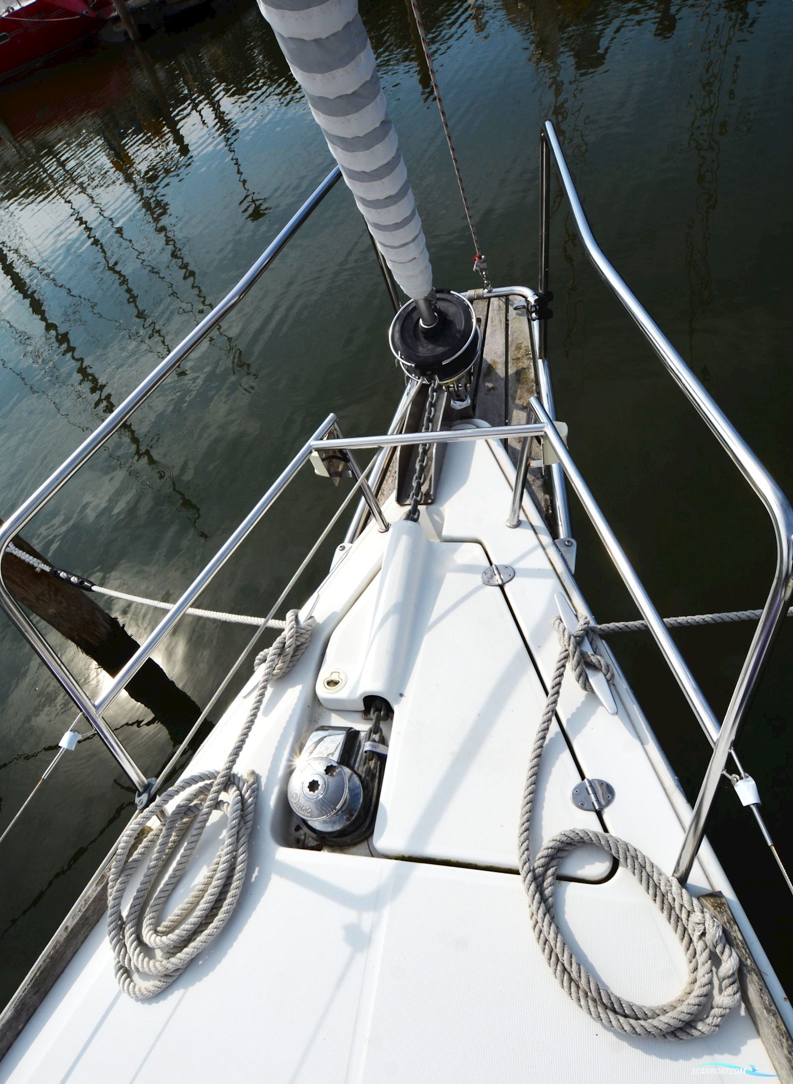 Beneteau Oceanis 37