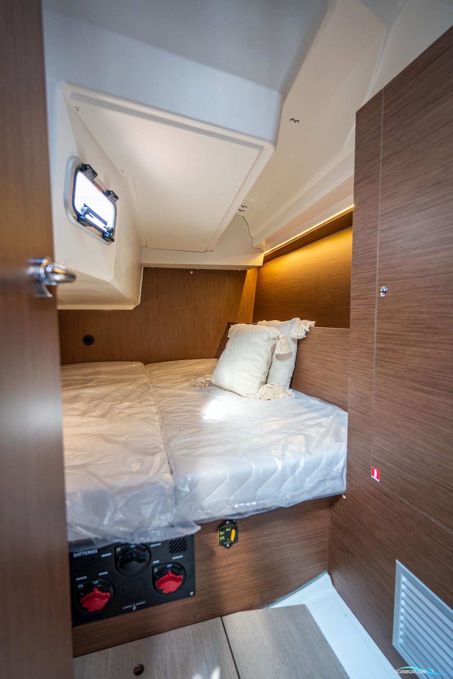 Beneteau Oceanis 37.1