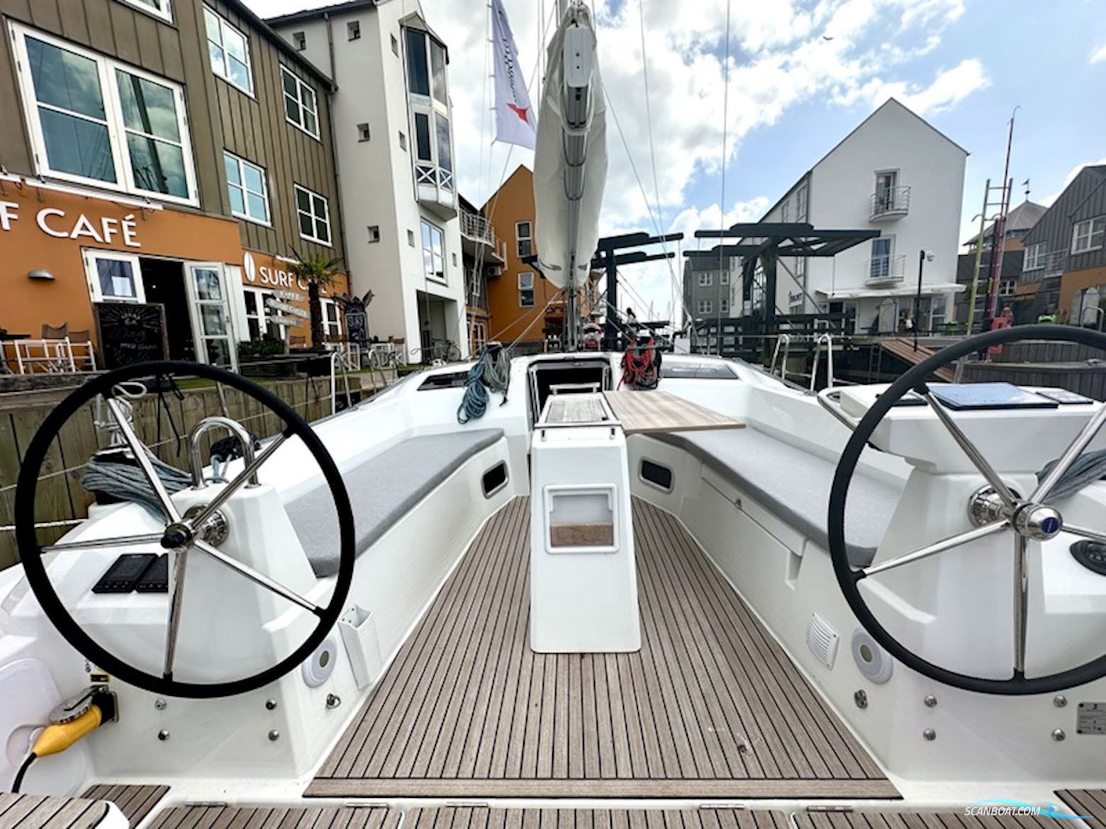 Beneteau Oceanis 37.1