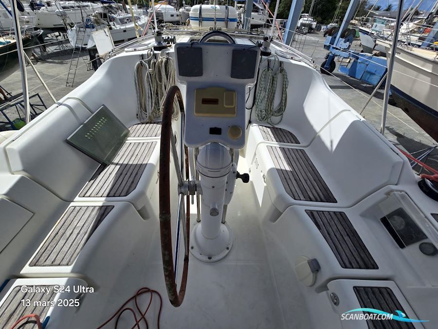 Beneteau Oceanis 373