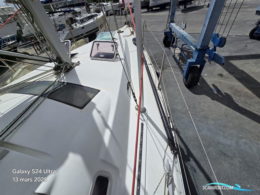Beneteau Oceanis 373