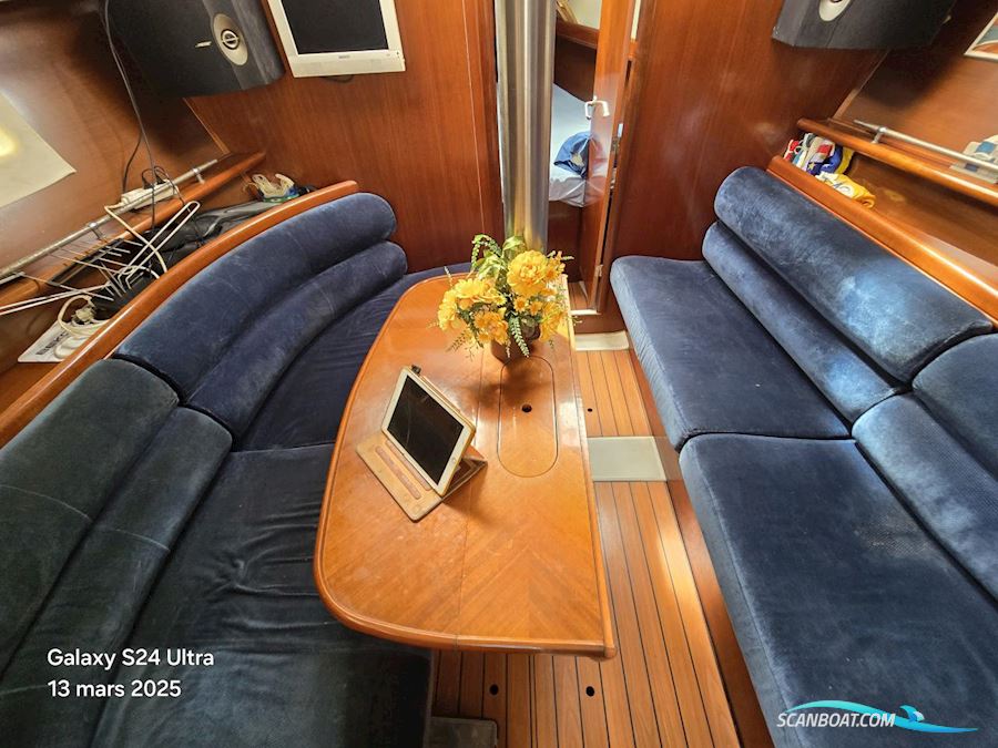 Beneteau Oceanis 373