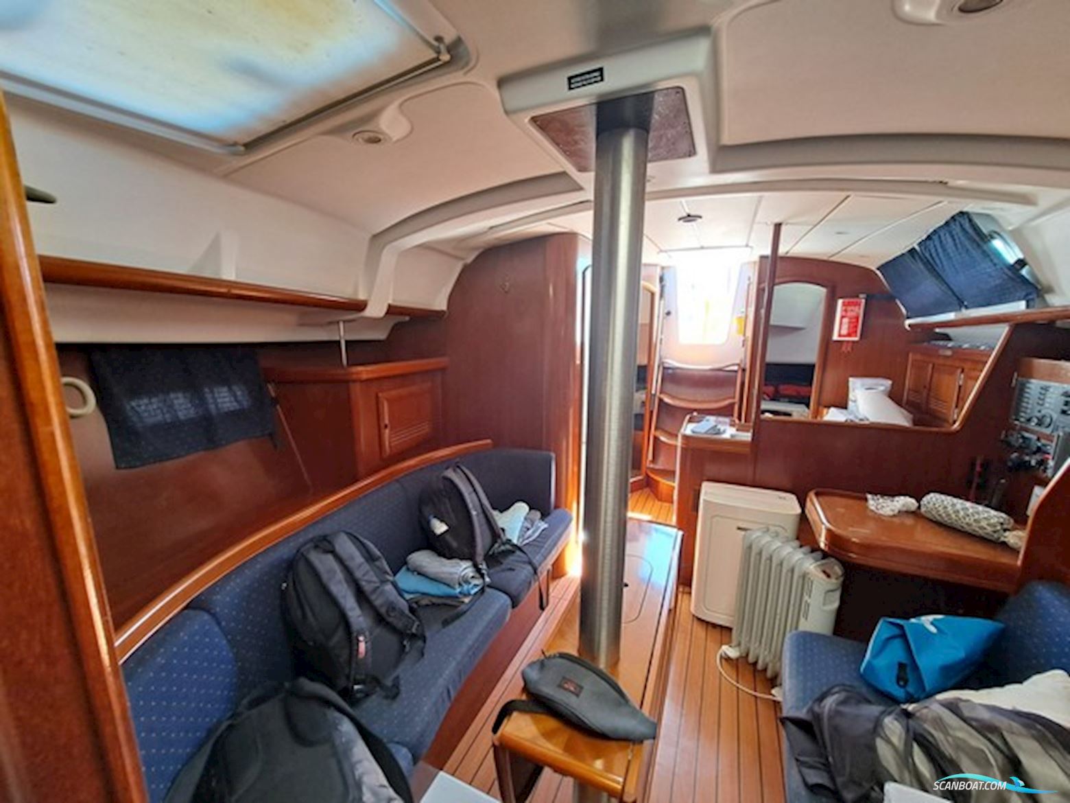 Beneteau Oceanis 373