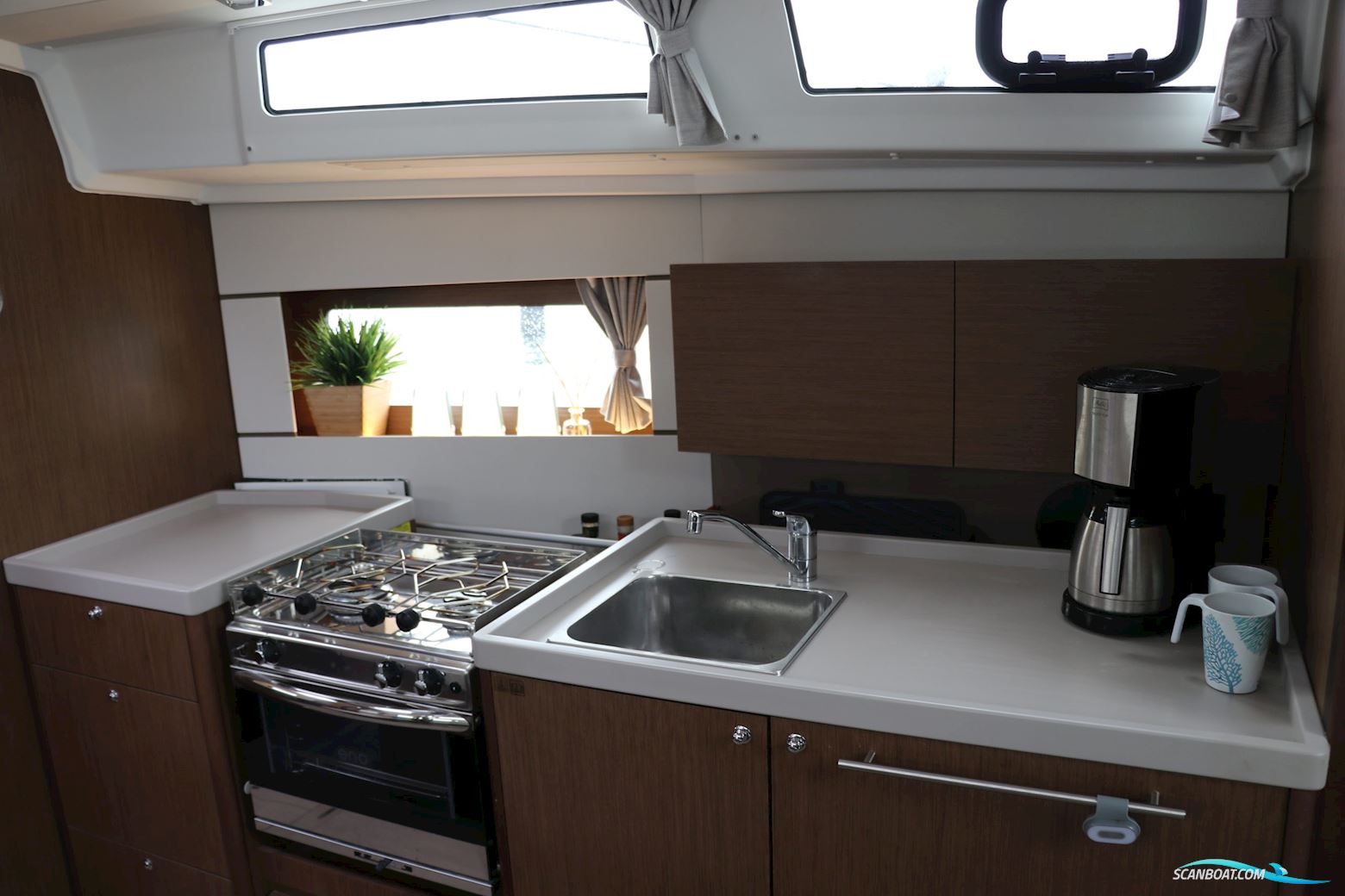 Beneteau Oceanis 38.1 Performance