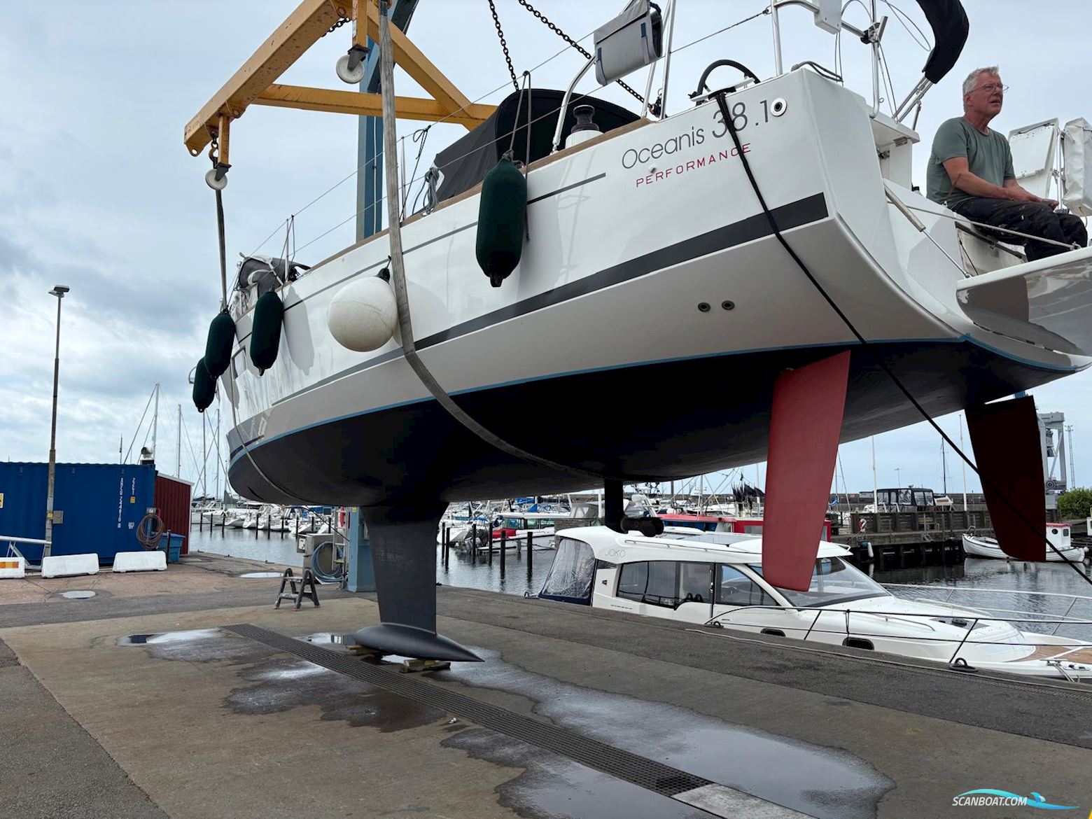 Beneteau Oceanis 38.1 Performance