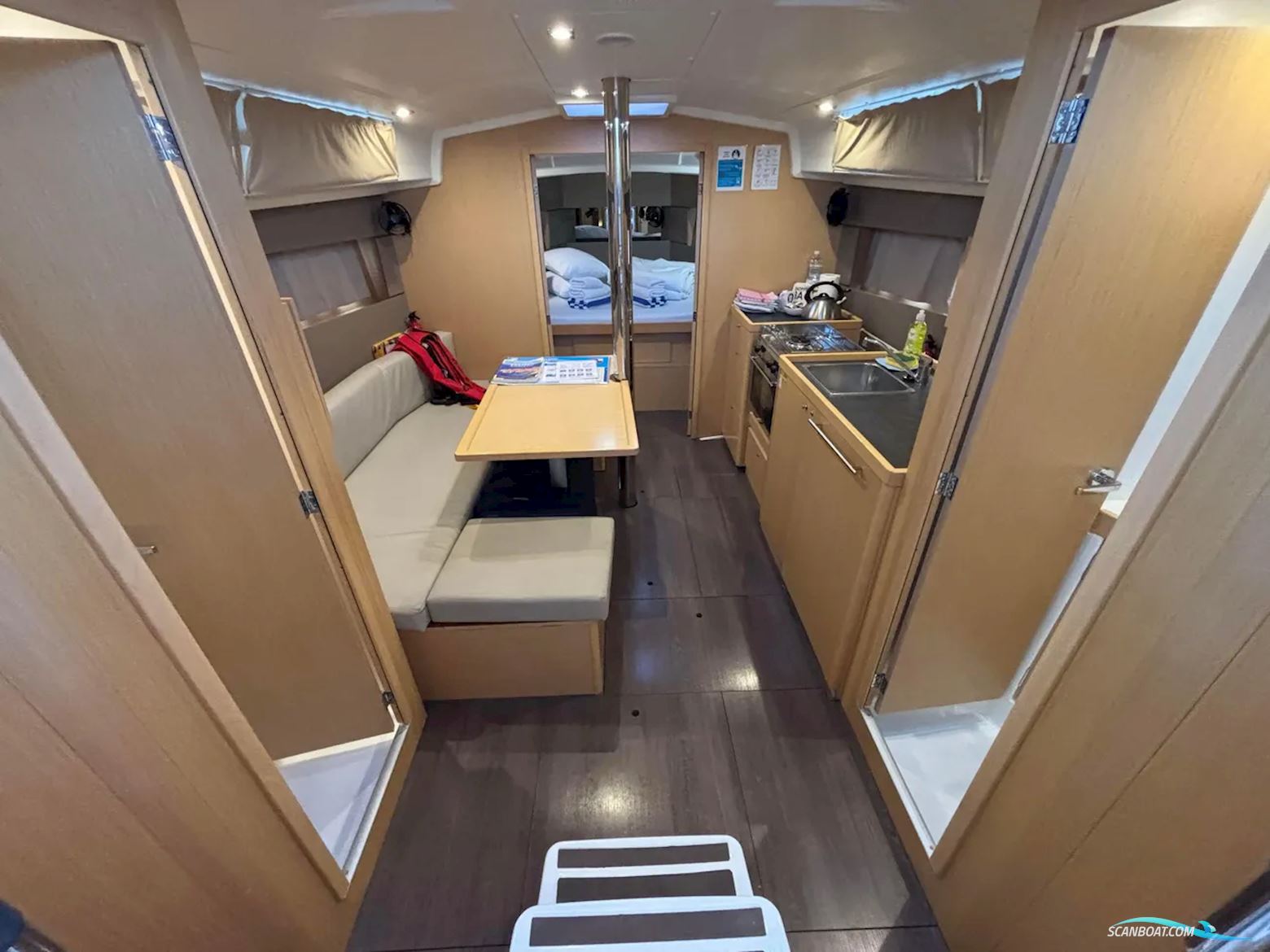 Beneteau Oceanis 38.1