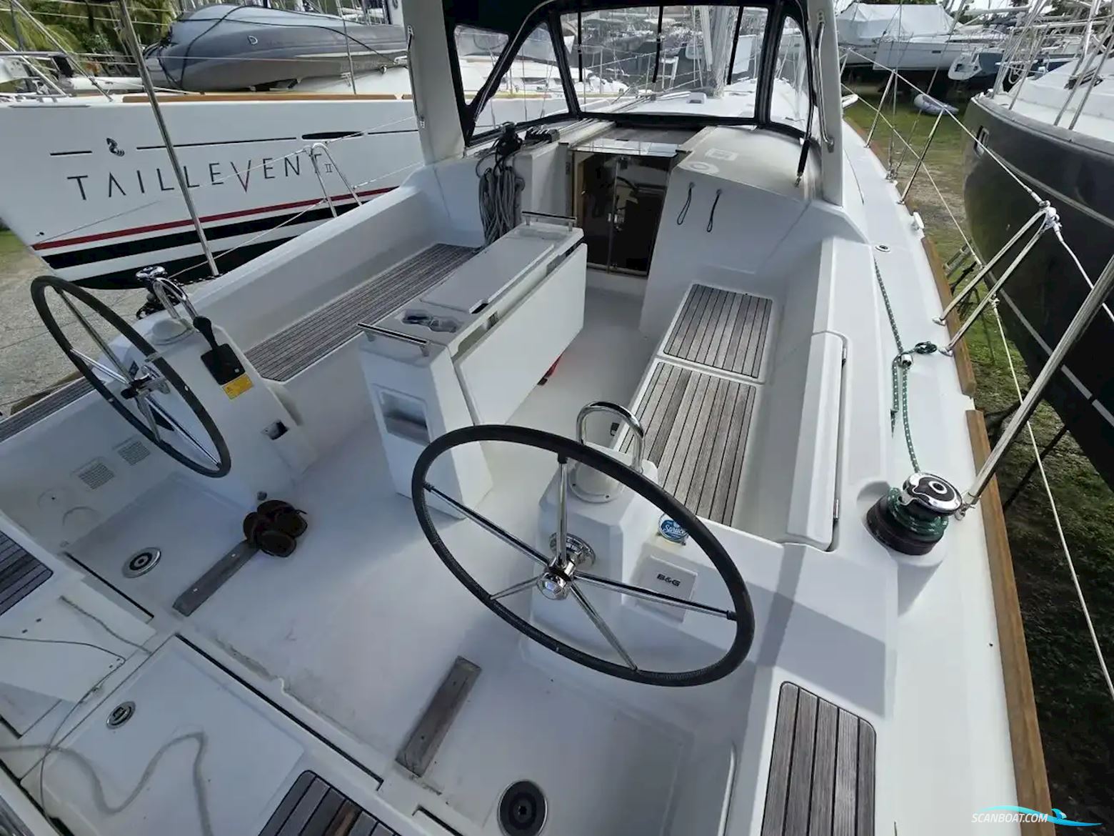 Beneteau Oceanis 38.1