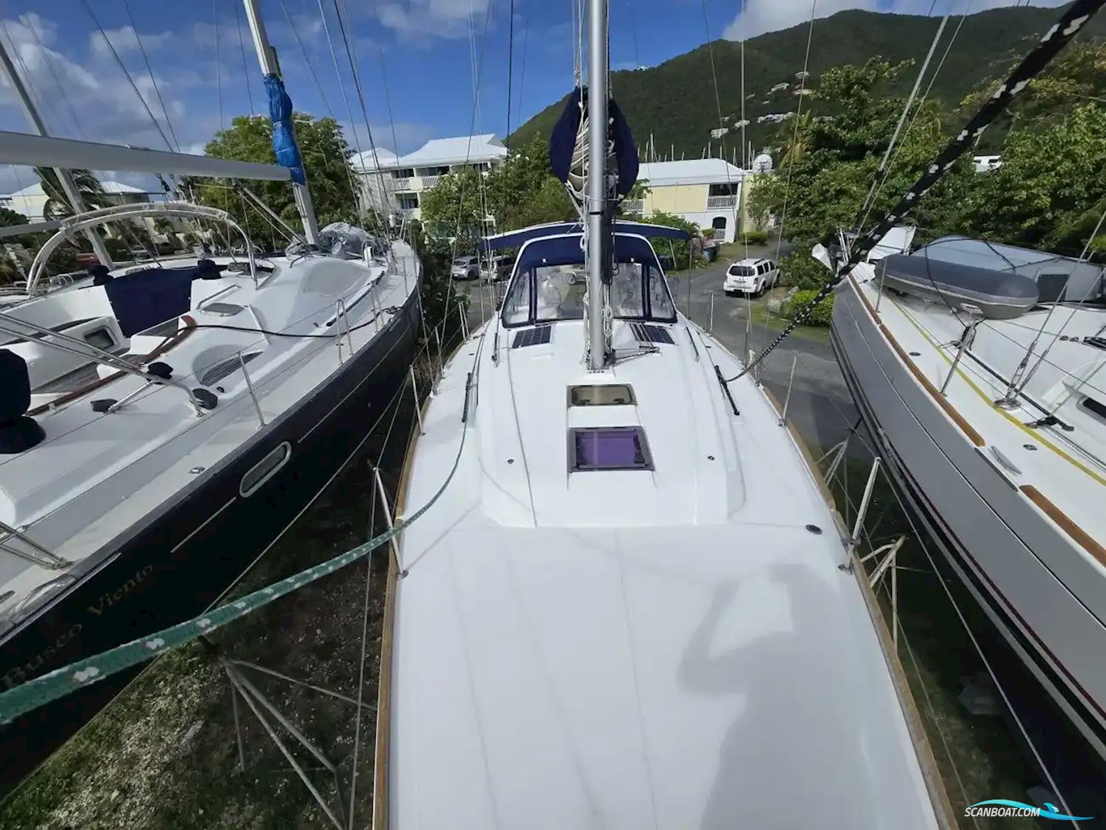 Beneteau Oceanis 38.1