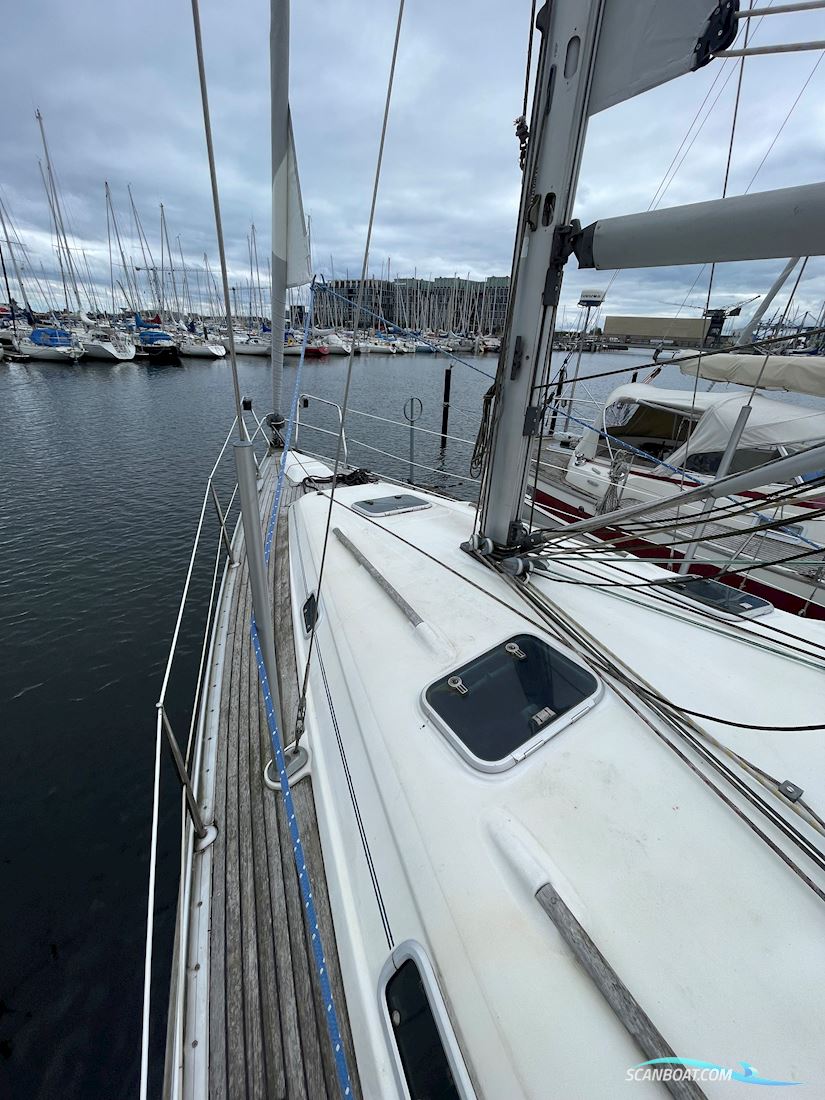 Beneteau Oceanis 381