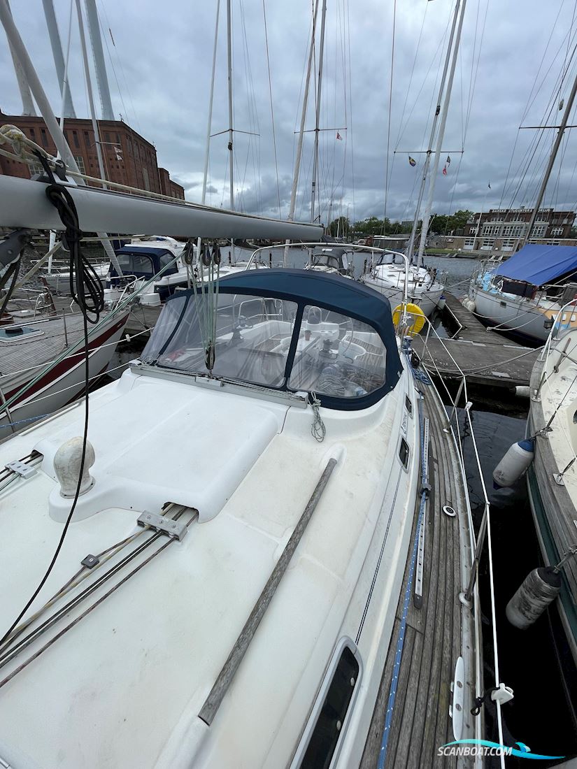 Beneteau Oceanis 381