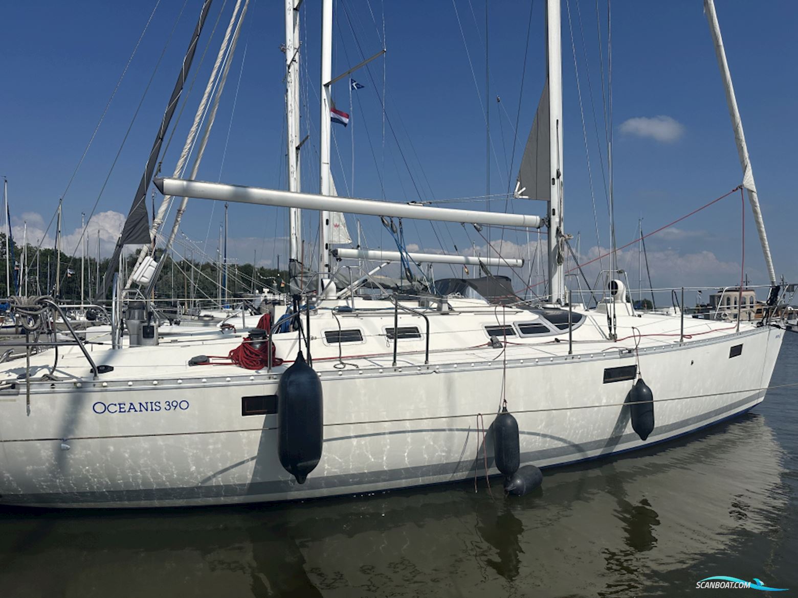 Beneteau Oceanis 390