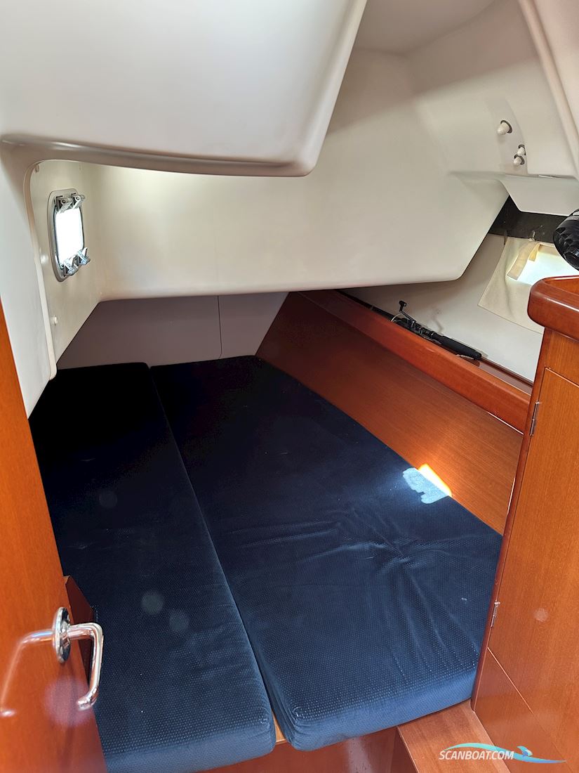 Beneteau Oceanis 393