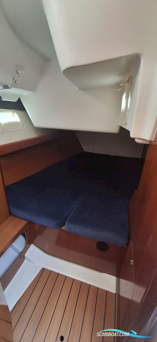 Beneteau Oceanis 393