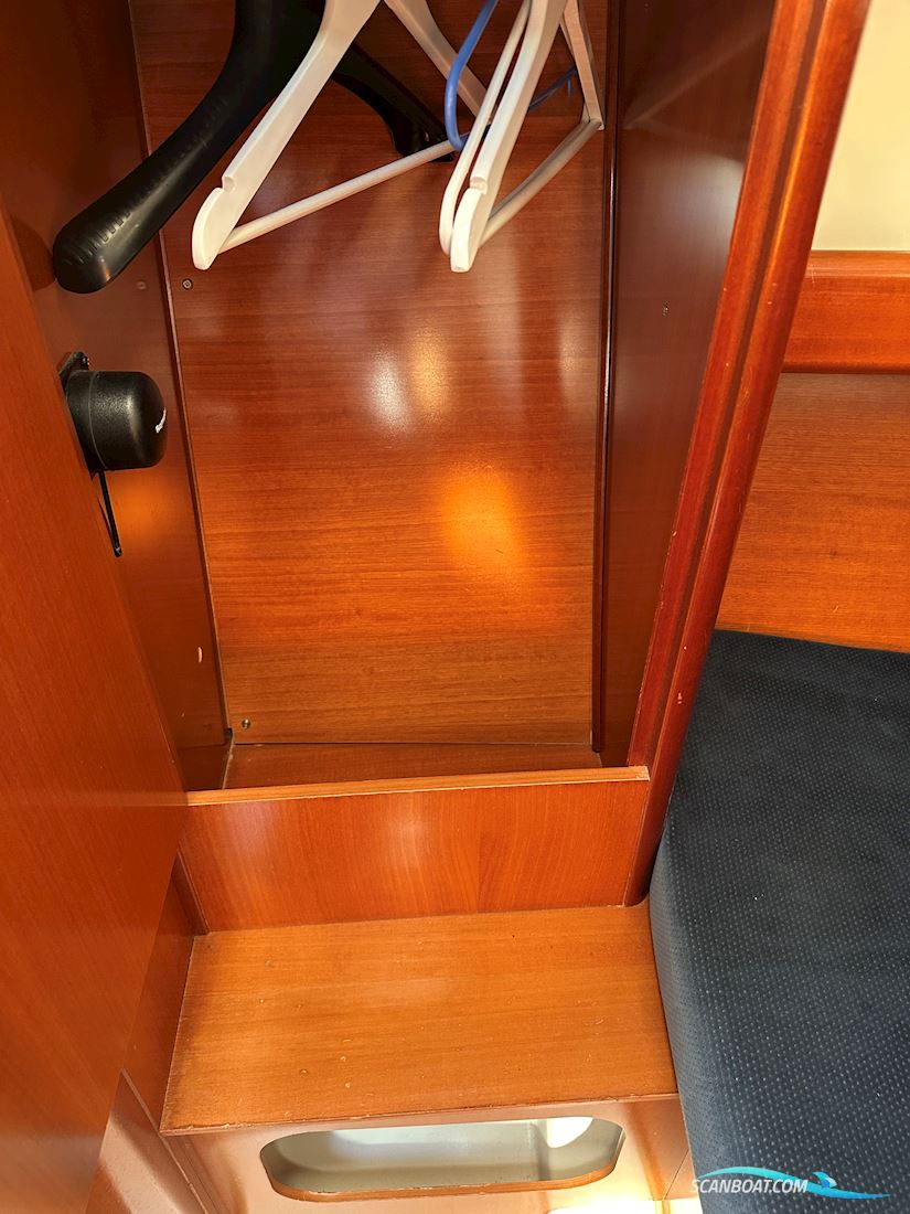 Beneteau Oceanis 393