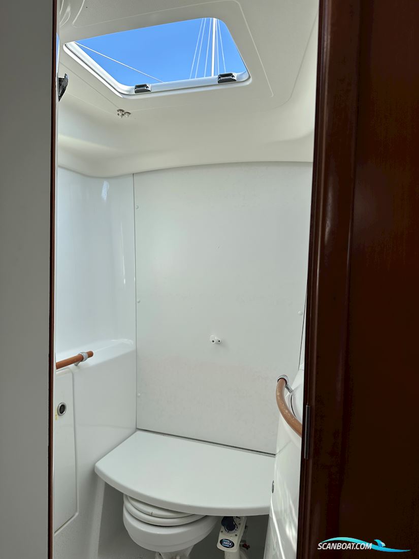 Beneteau Oceanis 393