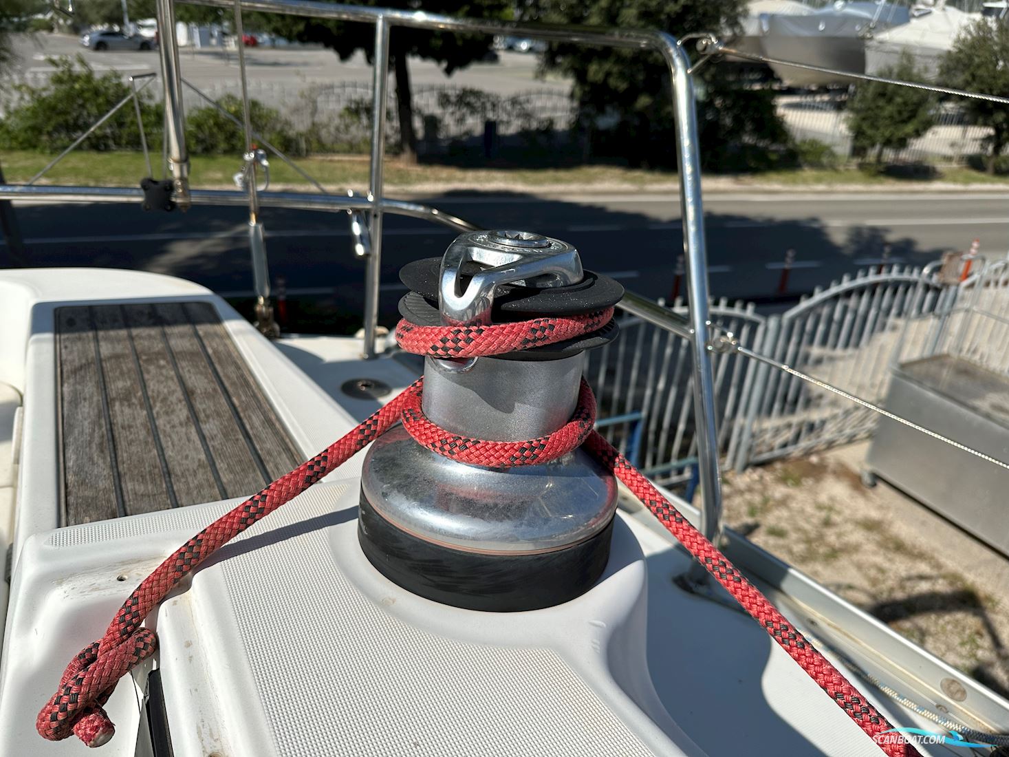 Beneteau Oceanis 393