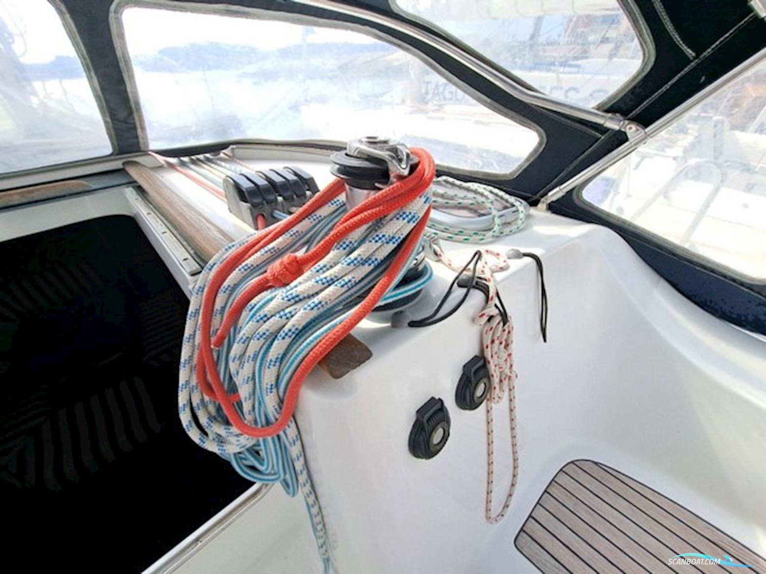 Beneteau Oceanis 393