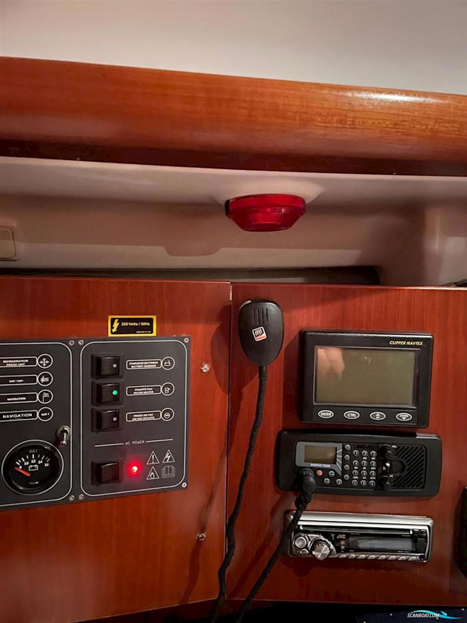 Beneteau Oceanis 393