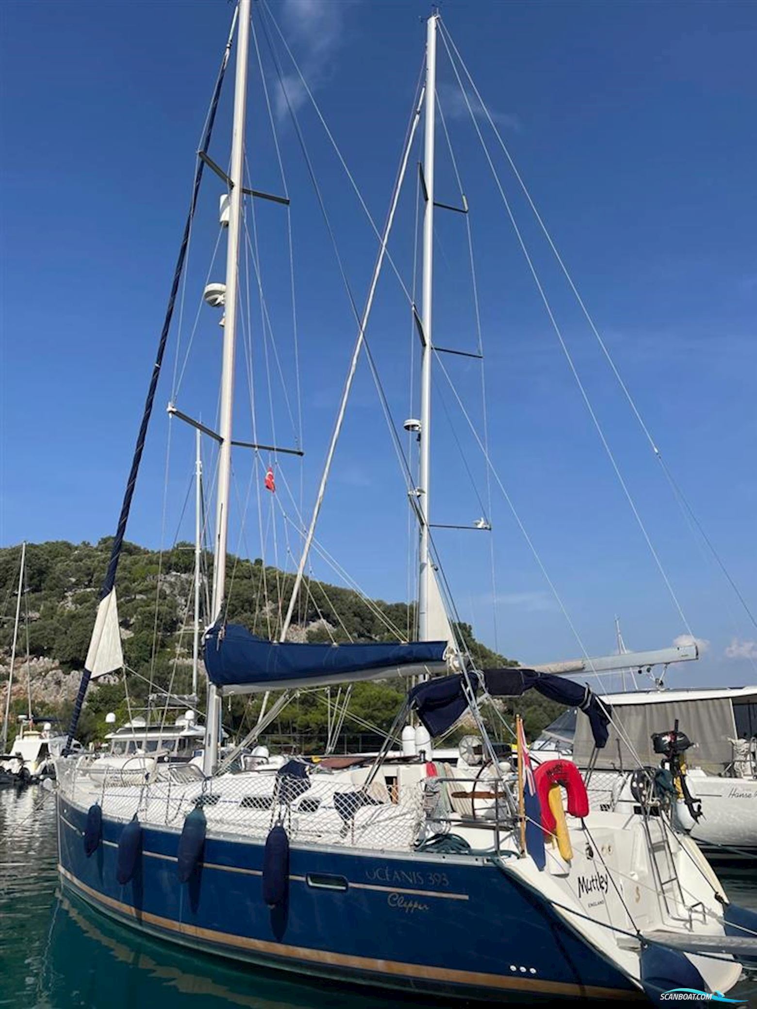 Beneteau Oceanis 393