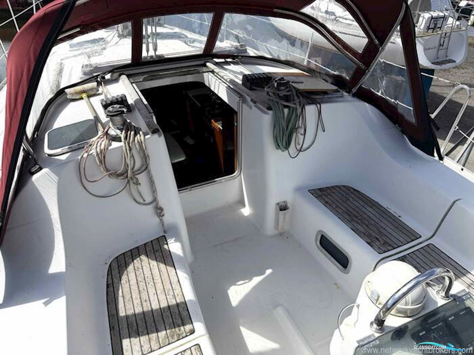 Beneteau Oceanis 393