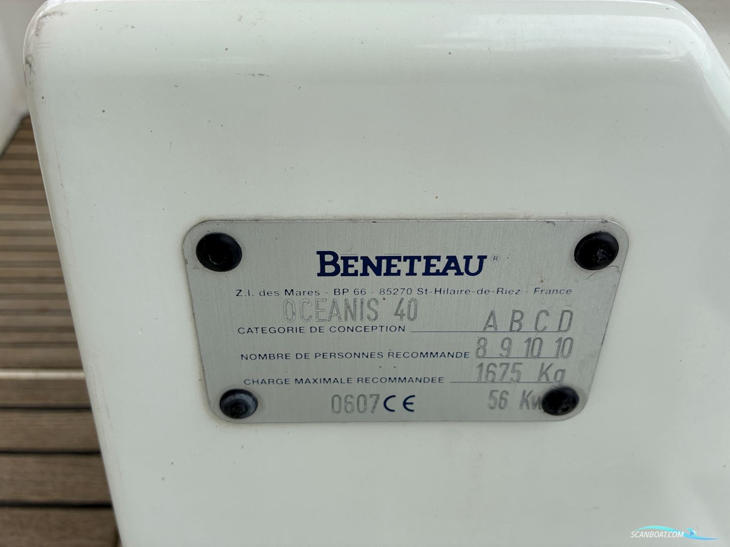 Beneteau Oceanis 40 Bov propel–ikke teakdæk