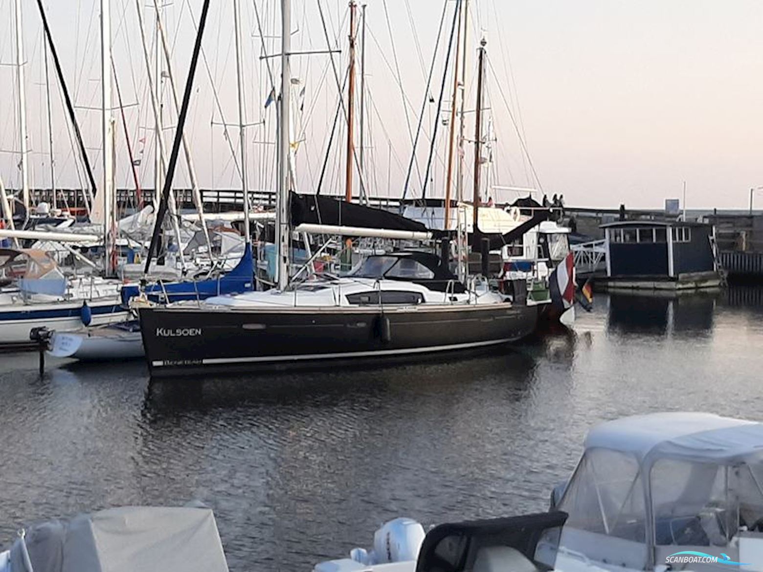 Beneteau Oceanis 40 Sejlbåd 2010, med Yanmar 3JH5E
 motor, Danmark