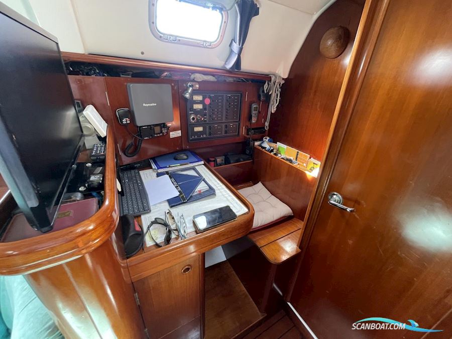 Beneteau Oceanis 411 Celebration
