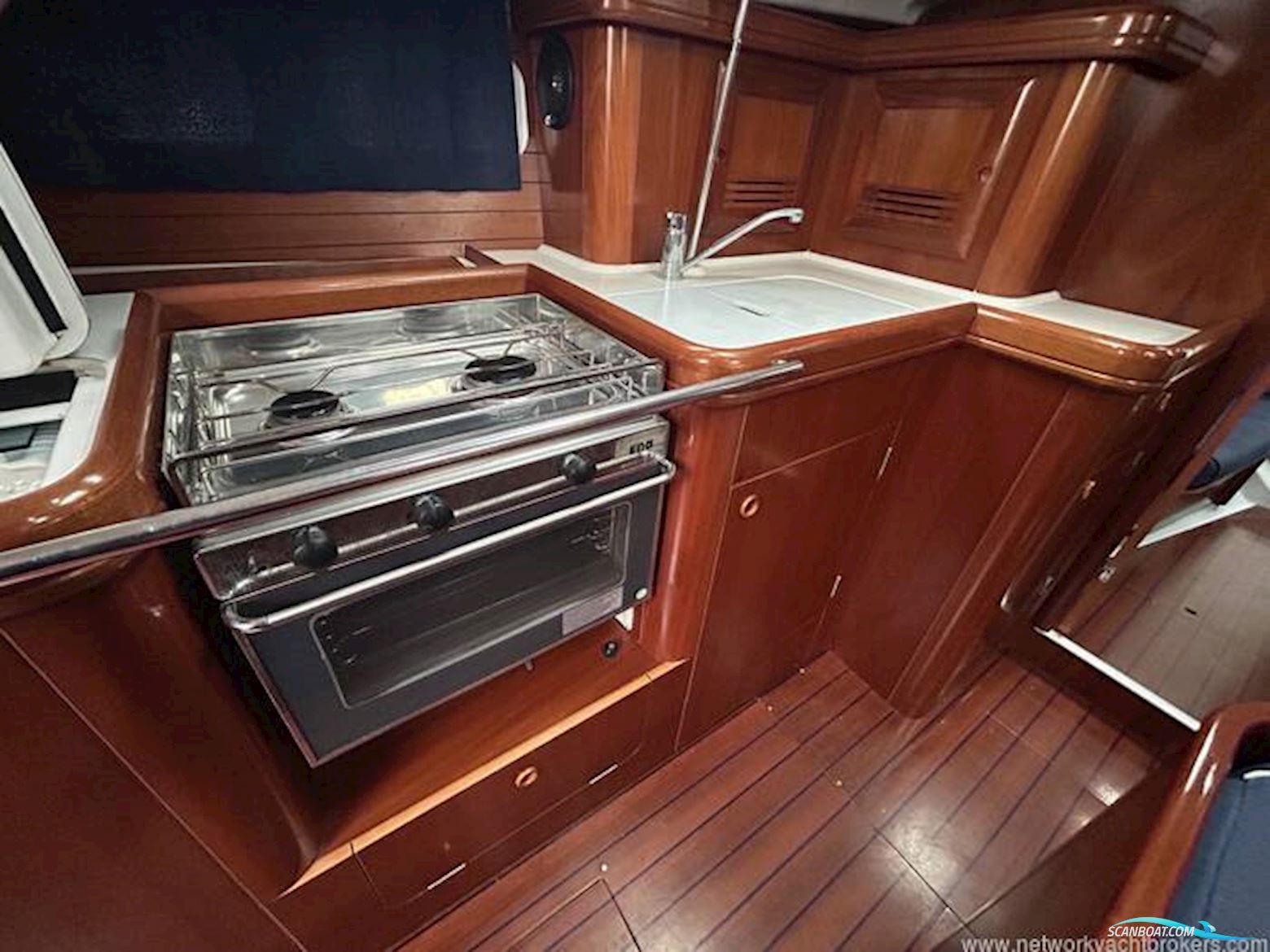 Beneteau Oceanis 411 Celebration