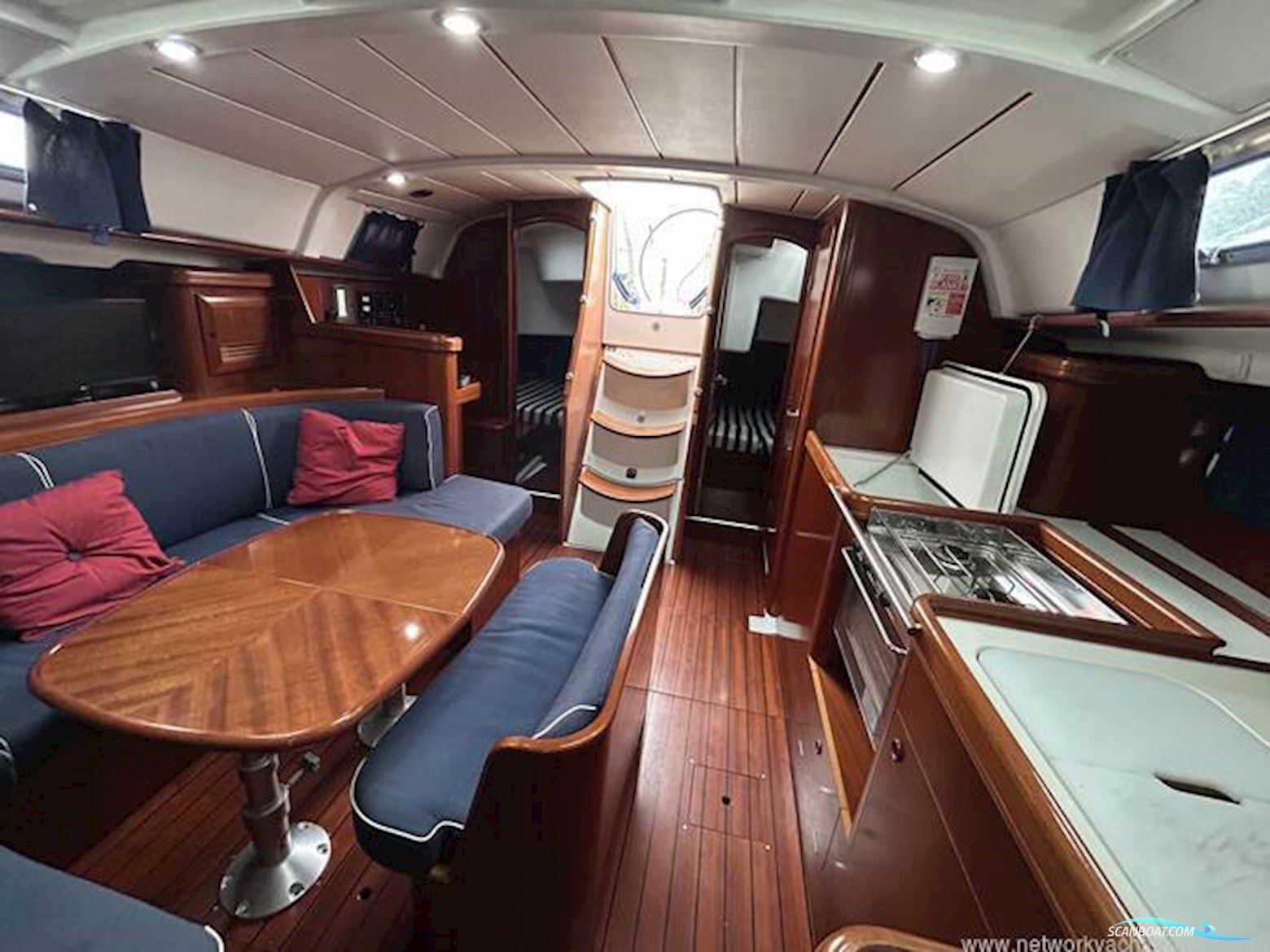 Beneteau Oceanis 411 Celebration