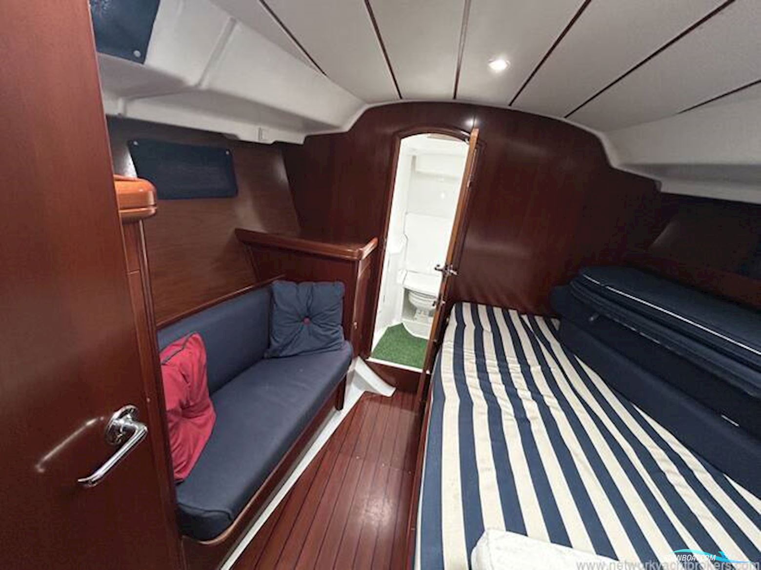 Beneteau Oceanis 411 Celebration