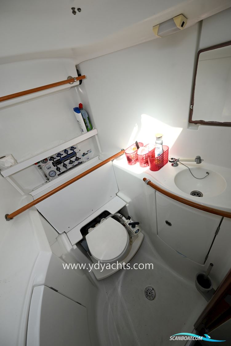 Beneteau Oceanis 411 Clipper Celebration