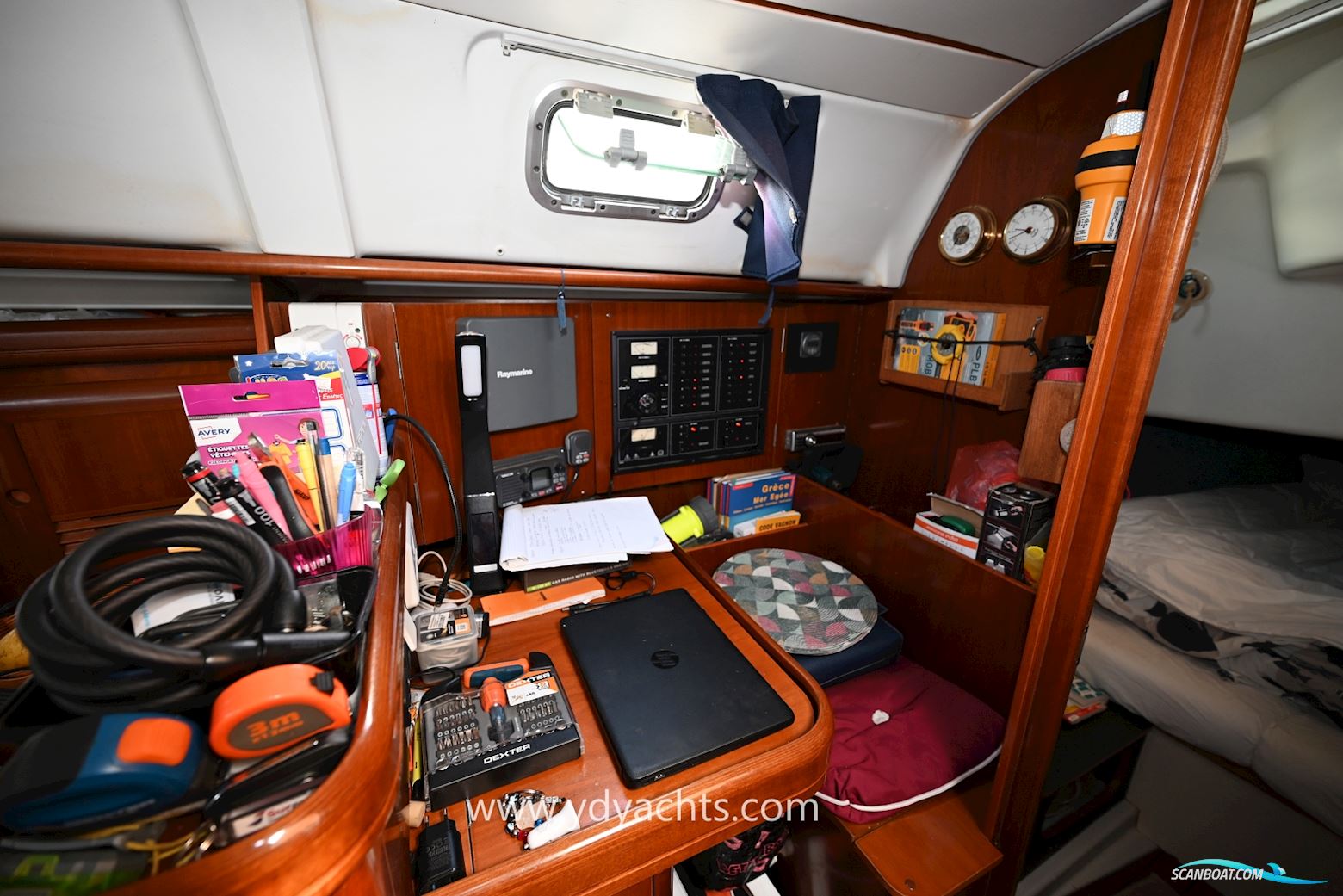 Beneteau Oceanis 411 Clipper Celebration