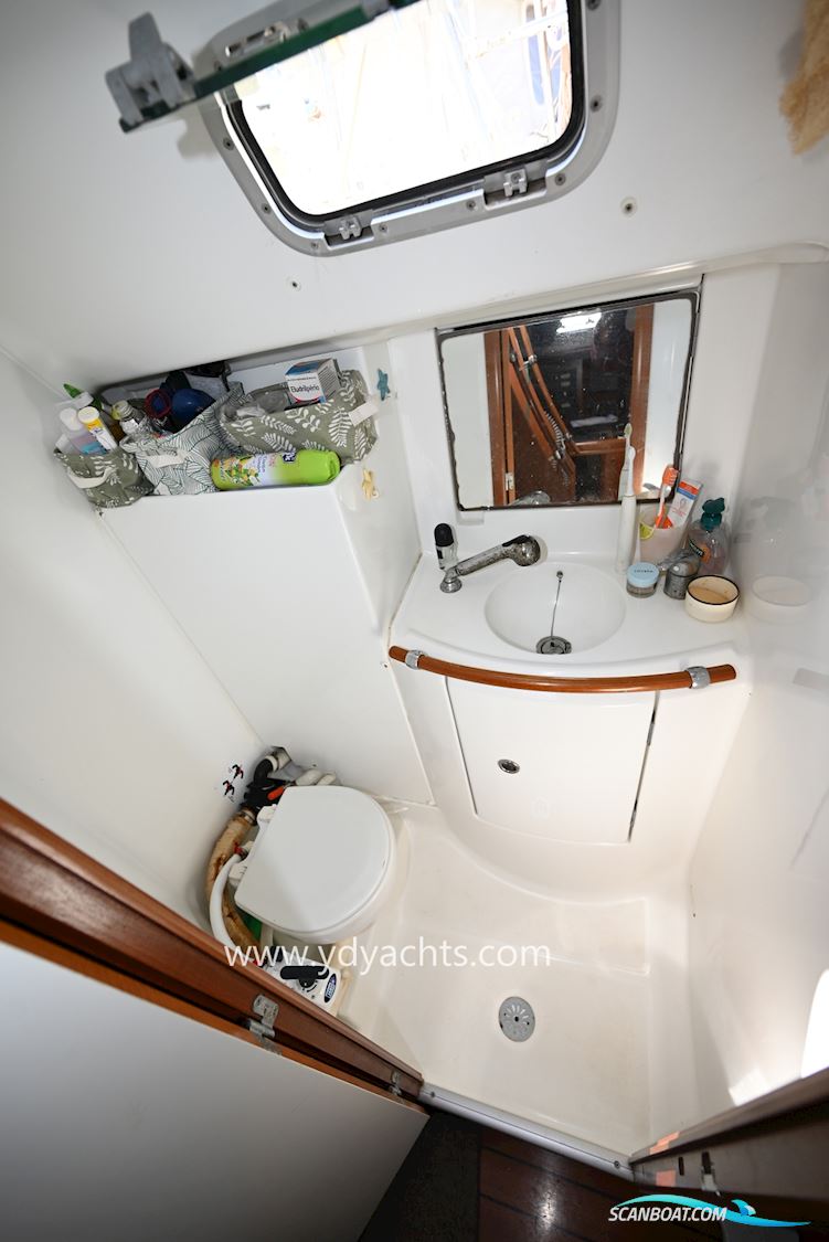 Beneteau Oceanis 411 Clipper Celebration