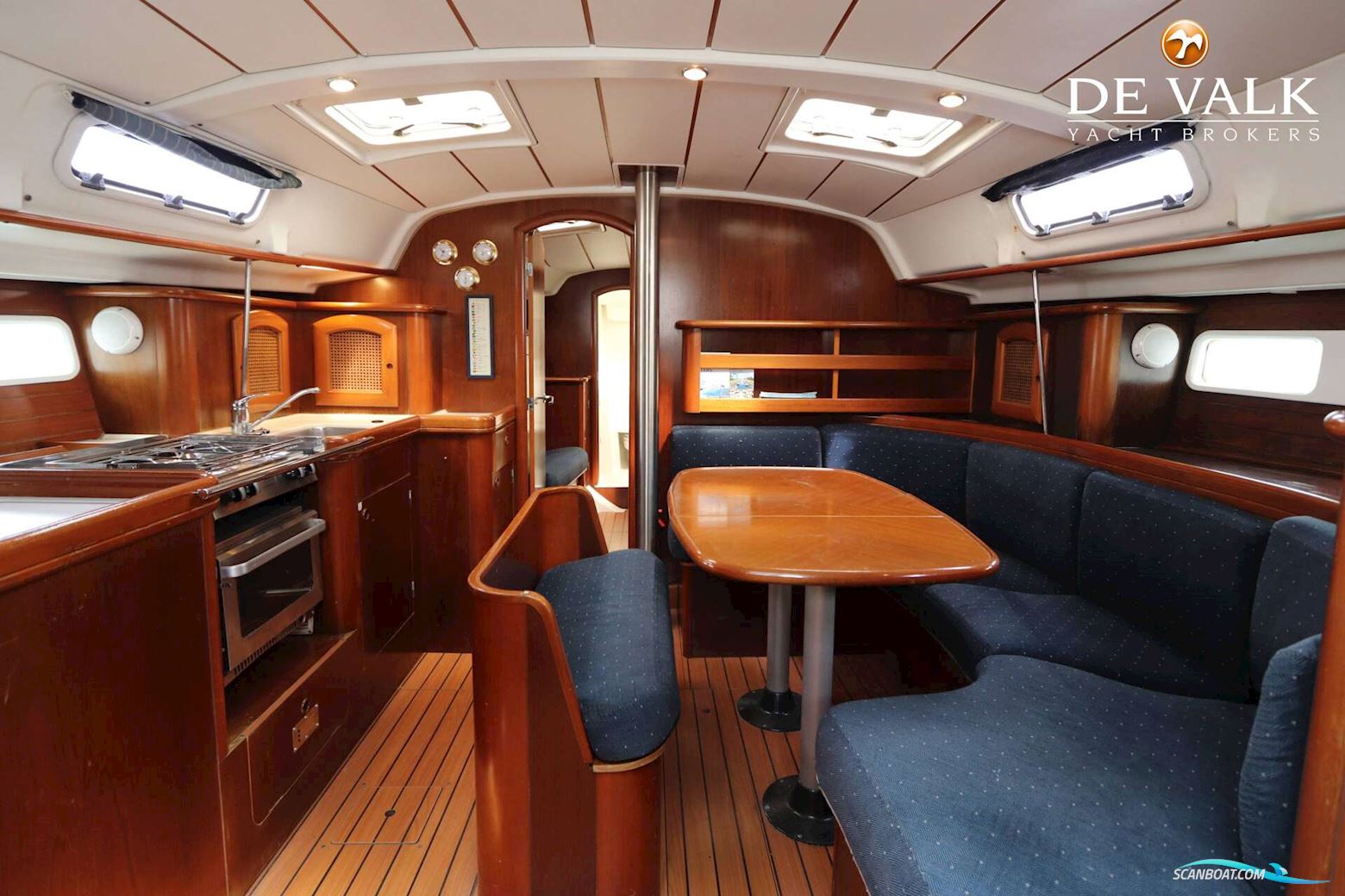 Beneteau Oceanis 411 Electric