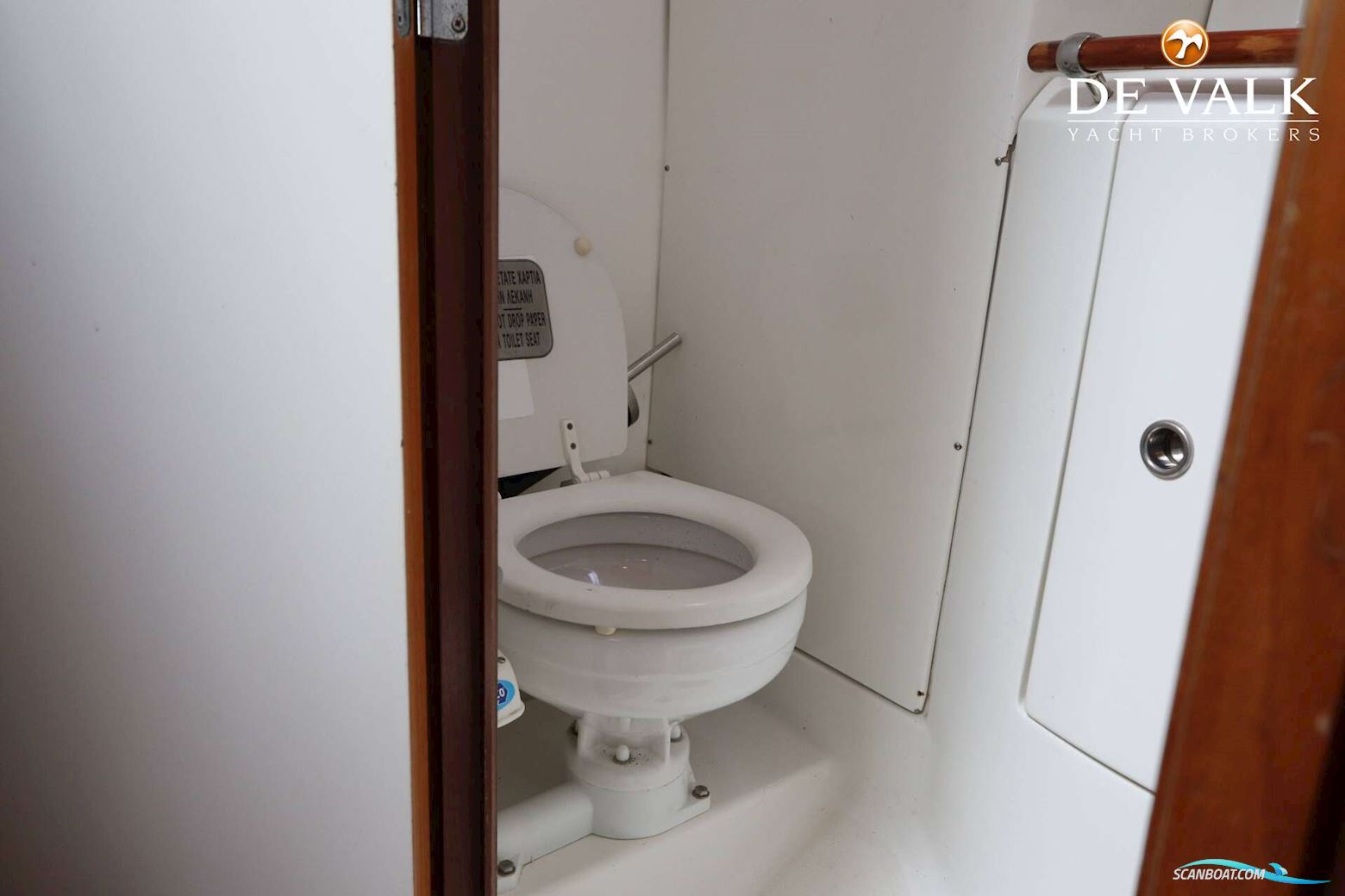 Beneteau Oceanis 411 Electric