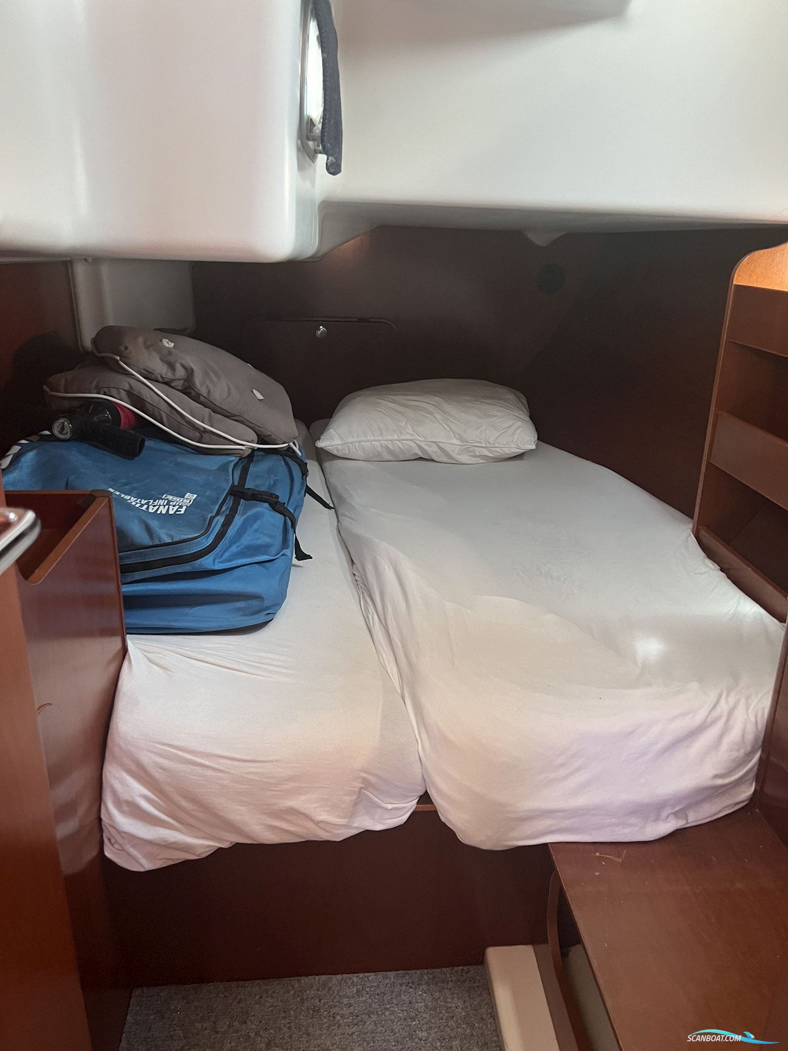 Bénéteau Oceanis 411