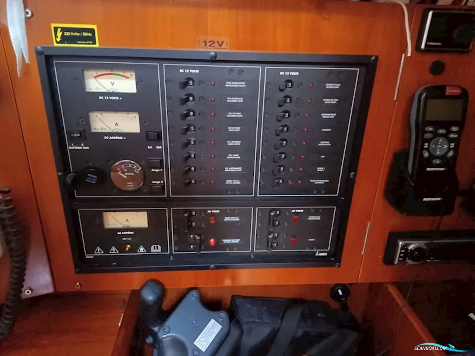 Beneteau Oceanis 411