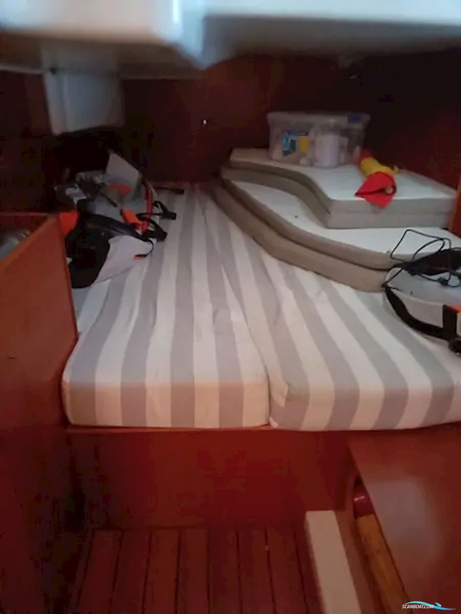 Beneteau Oceanis 411