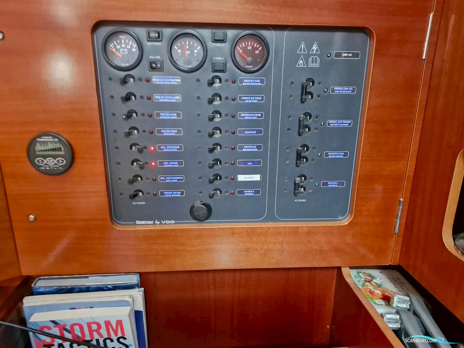 Beneteau Oceanis 423