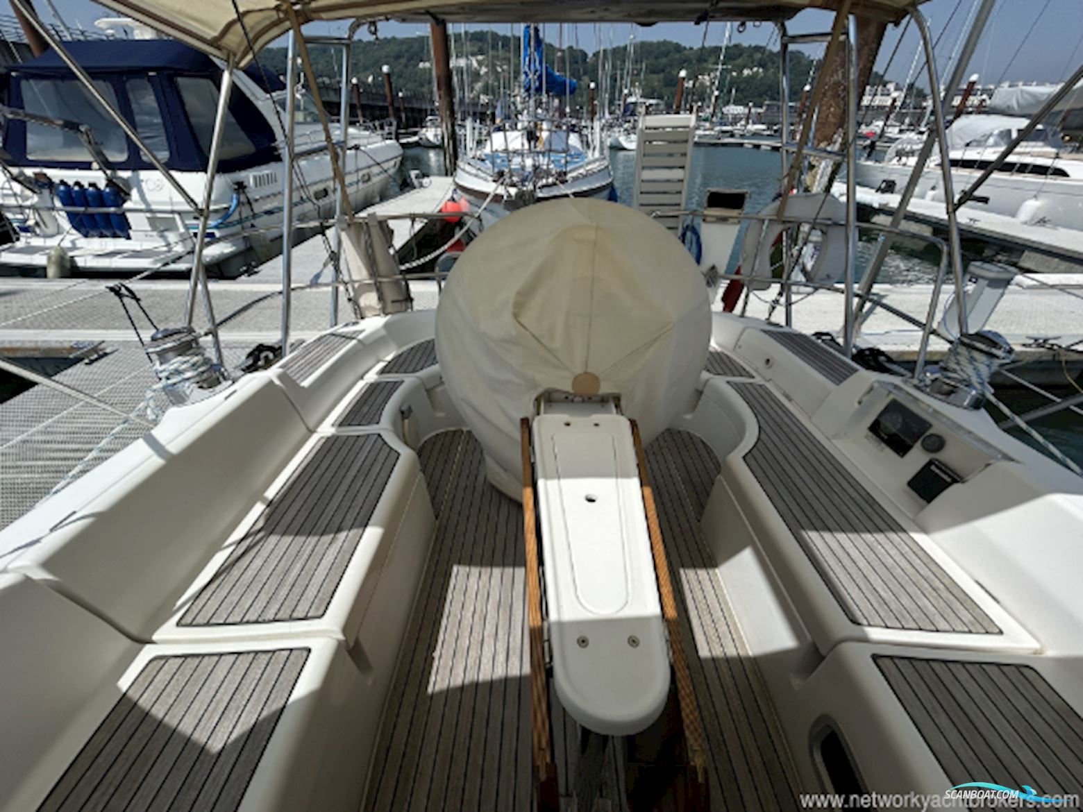 Beneteau Oceanis 423