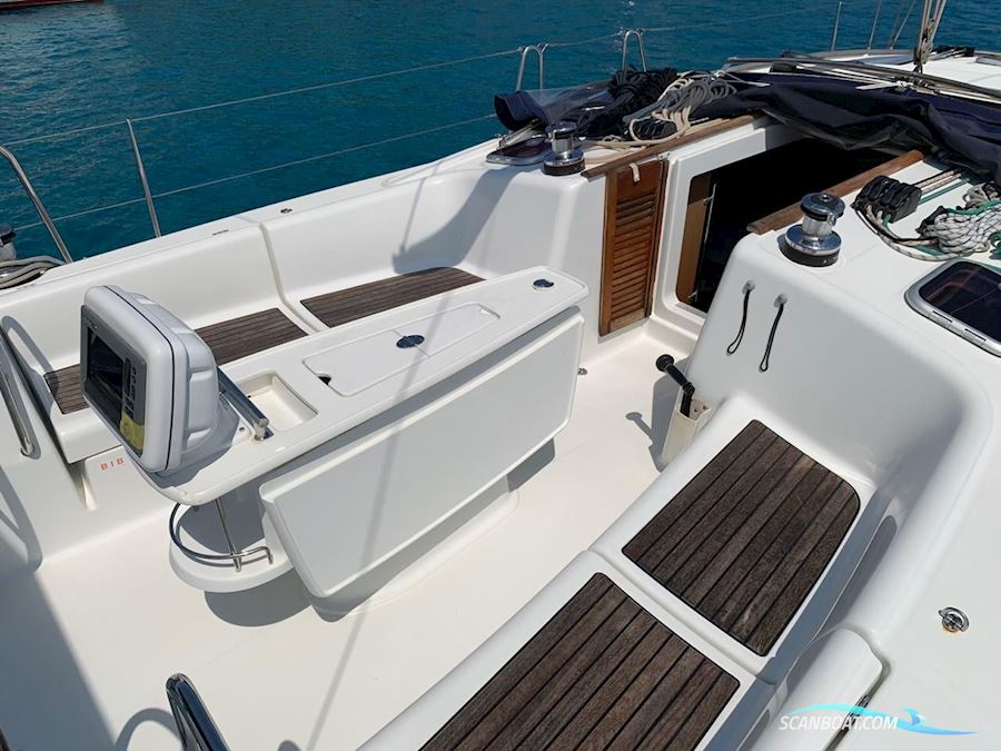 Beneteau Oceanis 43