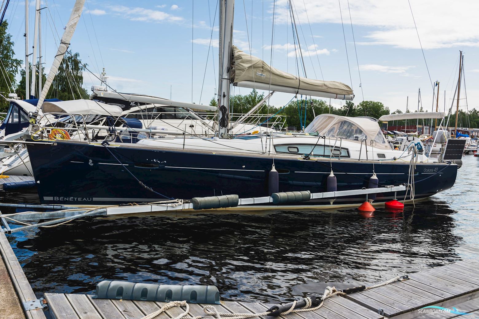Beneteau Oceanis 43